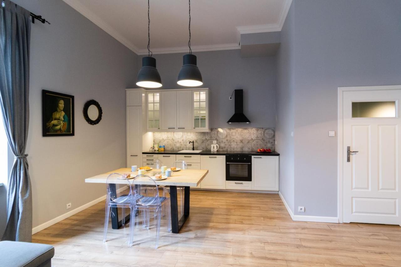 Heavenly Apartment Above Starbucks Cracovie Extérieur photo