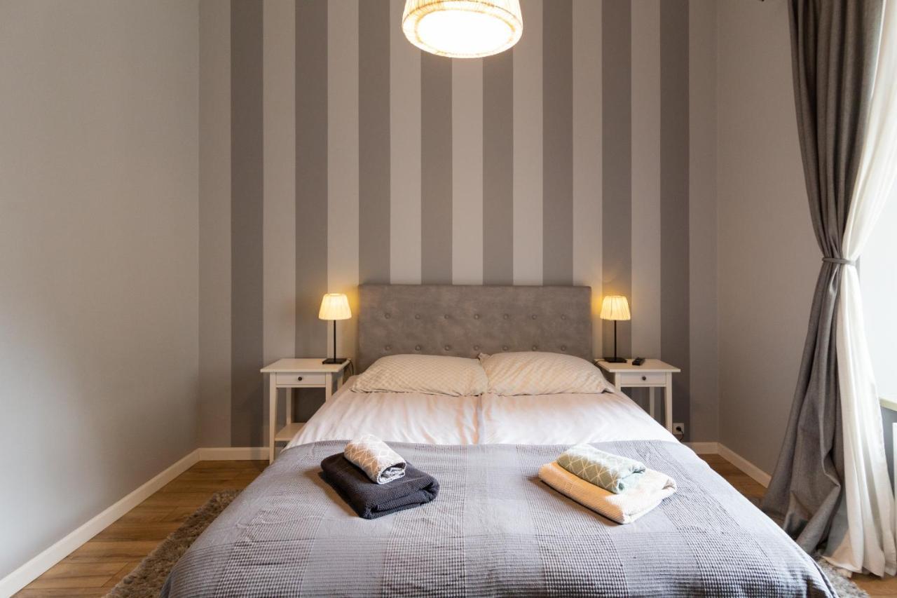 Heavenly Apartment Above Starbucks Cracovie Extérieur photo